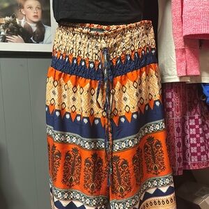 Wetseal L summer pants and Top